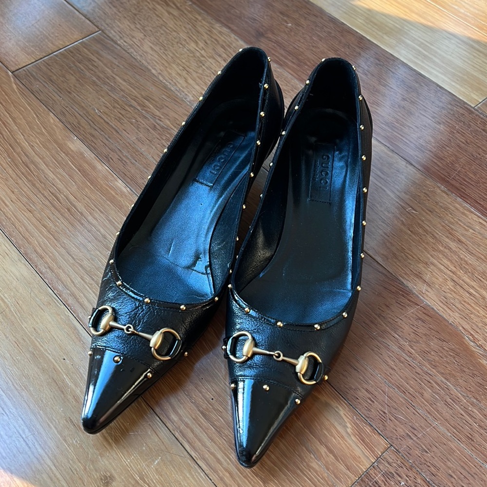 Gucci black short heeled pumps